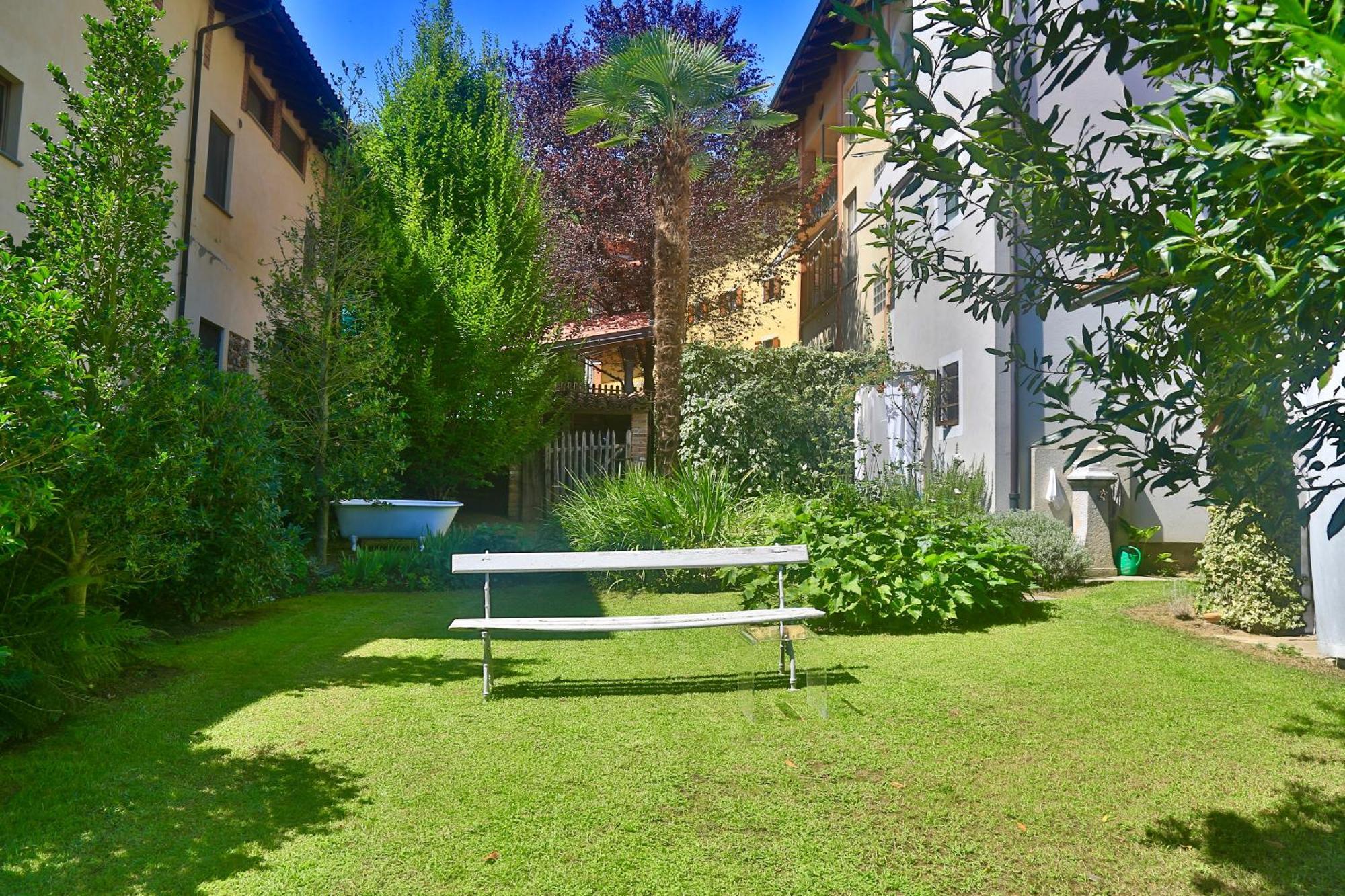 Hotel Relax Borgosesia Exterior foto